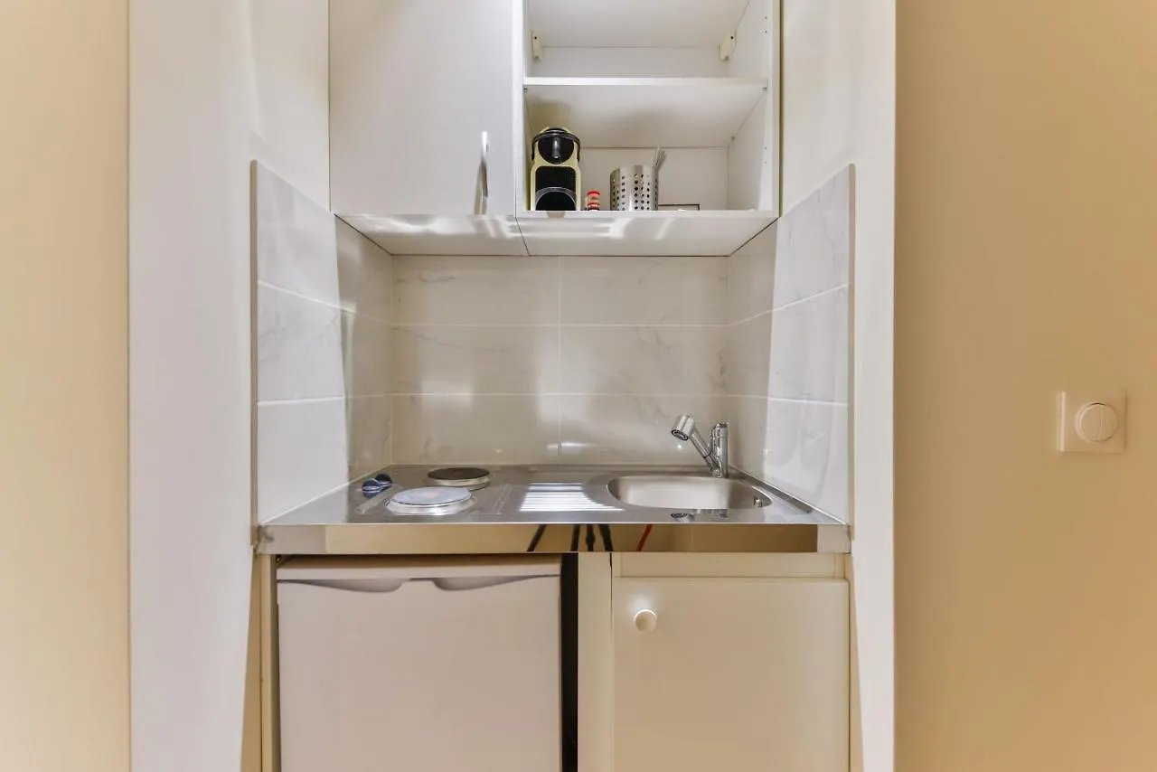Luxury New Studio 2Pers/Champs Elysees/Ar Apartamento París Francia