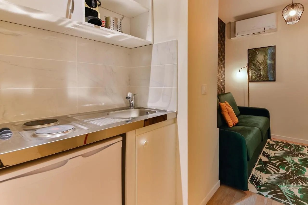 Luxury New Studio 2Pers/Champs Elysees/Ar Apartamento París